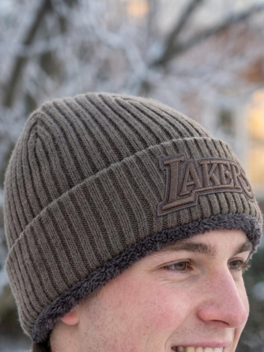 Beanie (laker logo)
